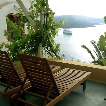 Antithesis Caldera Cliff Santorini 4* Firá