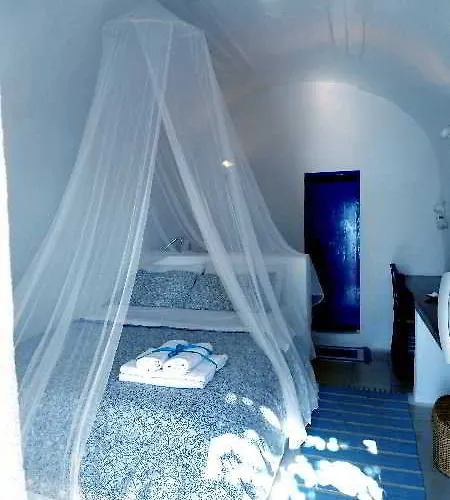 Antithesis Caldera Cliff Santorini Szálloda 4*