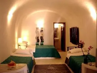 Antithesis Caldera Cliff Santorini Hotel Firá